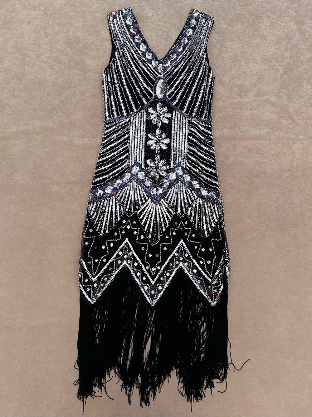 ✰ BEADED FRINGE V-NECK DRESS ✰